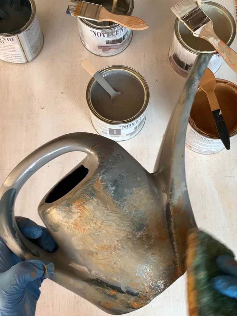 L’annaffiatoio di plastica diventa di zinco, Amanda Deni, Rossotibet, fai da te , pitture gessose, Novecento Paint , cera Novecento , ceranovecento, riciclo creativo