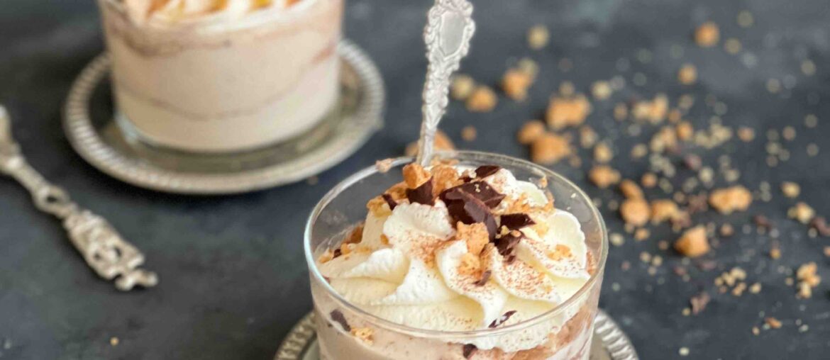 Mousse di castagne e crema chantilly, cioccolato cannella e amaretti , amanda deni, rosso tibet, sale e pepe, ricette dolci