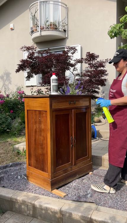 come restaurare una credenza, restyilng di un mobile, Novecento Paint Ceranovecento, amanda deni ; antitarlo, pittura gessosa , chalk paint