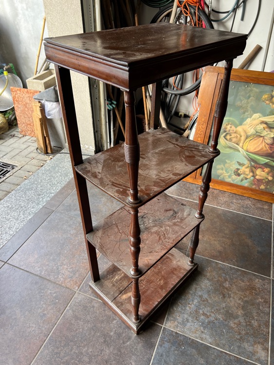 Restauro: nuovi colori Novecento Paint, Restauro creativo della mia Etagere, con i nuovi colori, Cime Tempestose, etagere, restauro , restyling, amanda deni, rosso tibet, mercatini , fleamarket, galline