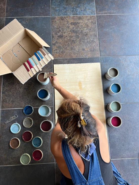 Novecento Paint, otto nuovi colori, Cime tempestose , emily Bronte, restyling Ceranovecento , restauro Pitture gessose , chalk paint, cartella colori, come verniciare un mobile